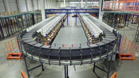 Самые передовые технологии для склада Глории Джинс внедрил COMITAS