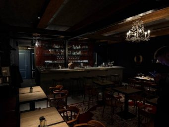 Териберка бар без берегов и традиций в самом неожиданном формате